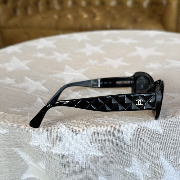 Chanel Sunglasses Vintage Style 5094 *Authentic* - Picture 4 of 11